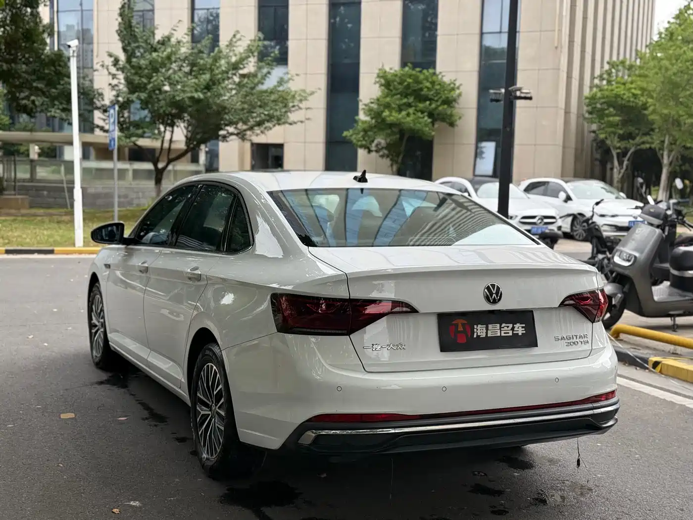 Volkswagen Sagitar 2024 200TSI DSG Flying Edition