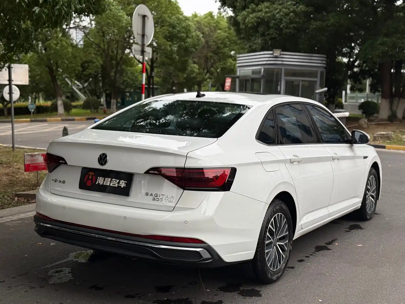 Volkswagen Sagitar 2024 200TSI DSG Flying Edition