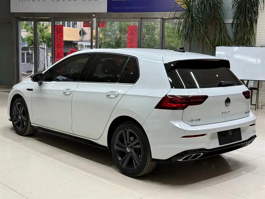 Volkswagen Golf 2023 280TSI DSG R-Line Lite