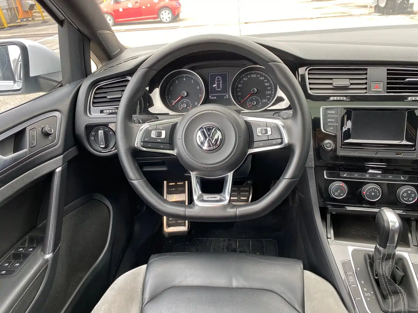 Volkswagen Golf 2016 1.4TSI Automatic R-Line