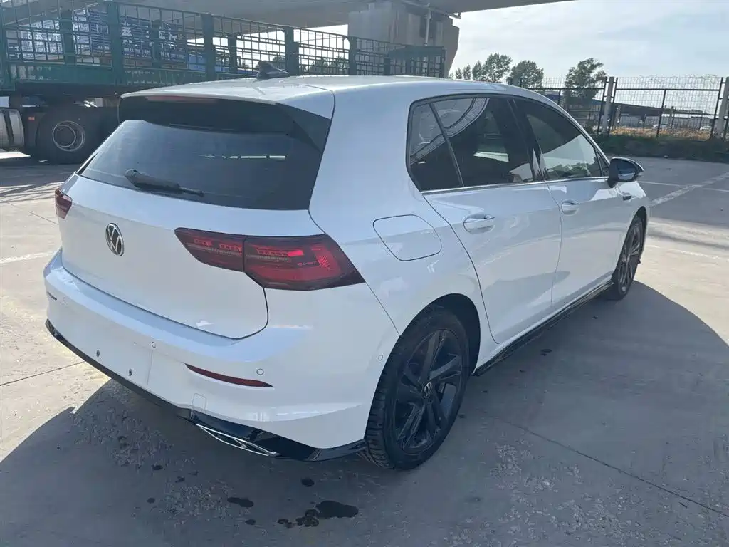 Volkswagen Golf 2023 280TSI DSG R-Line Lite