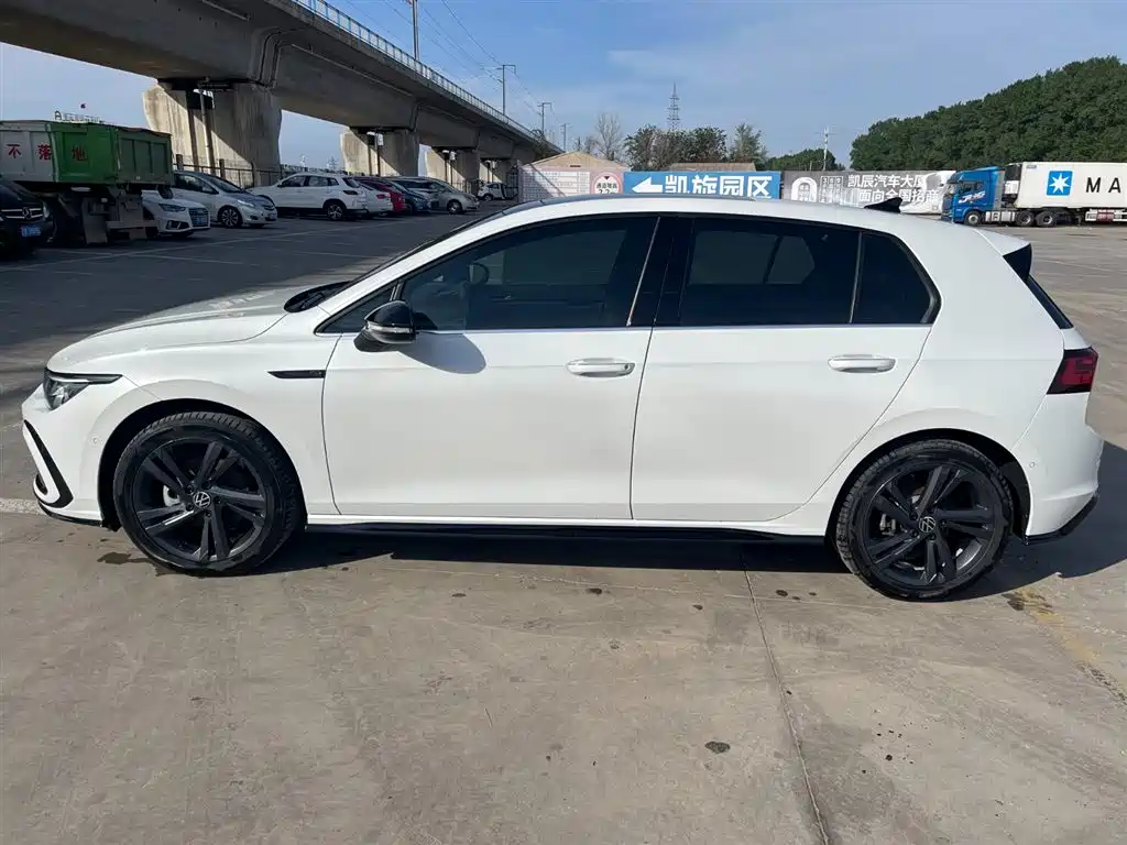 Volkswagen Golf 2023 280TSI DSG R-Line Lite
