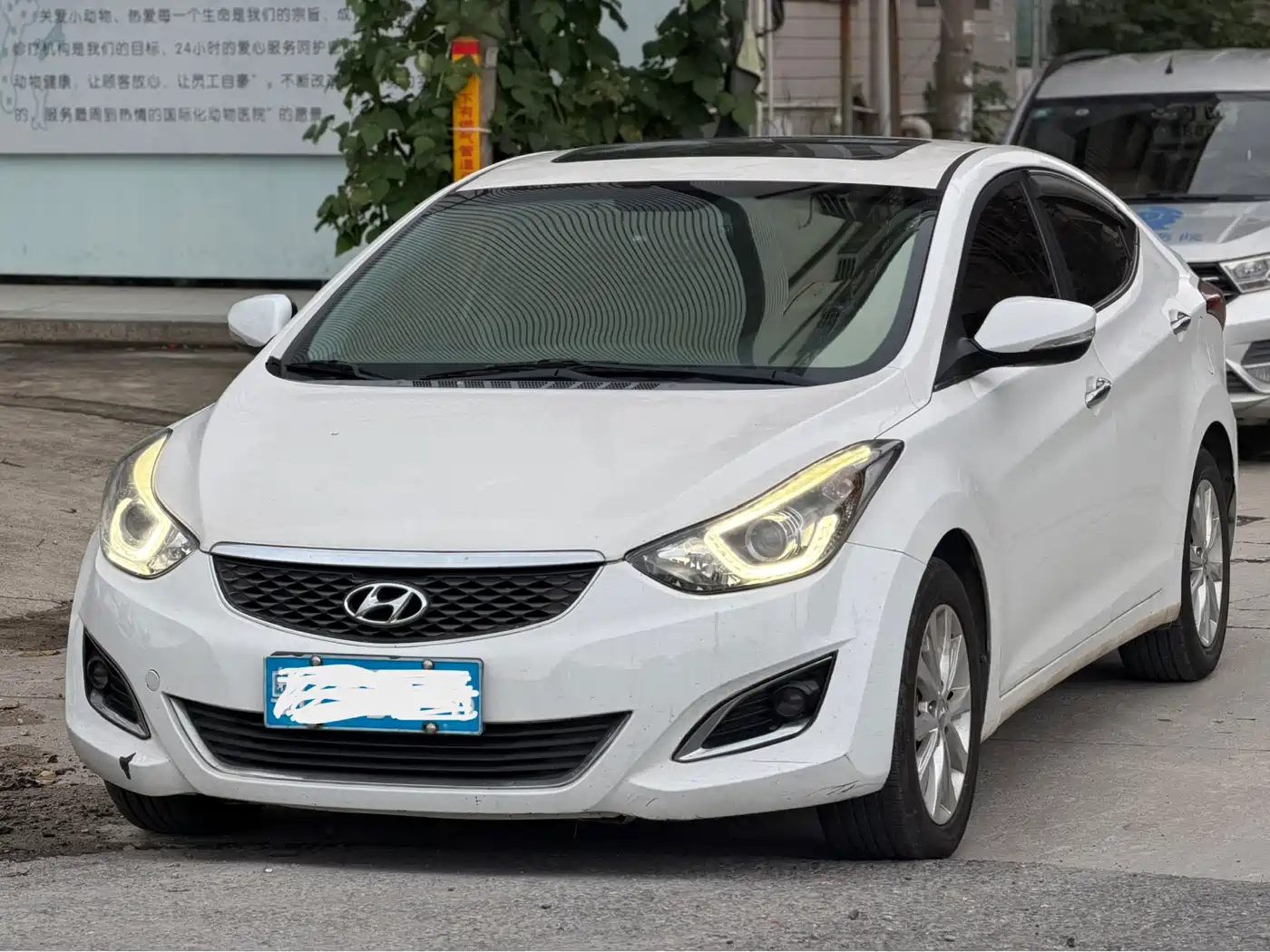 Hyundai Langdong 2016 1.6L Automatic Premium Edition