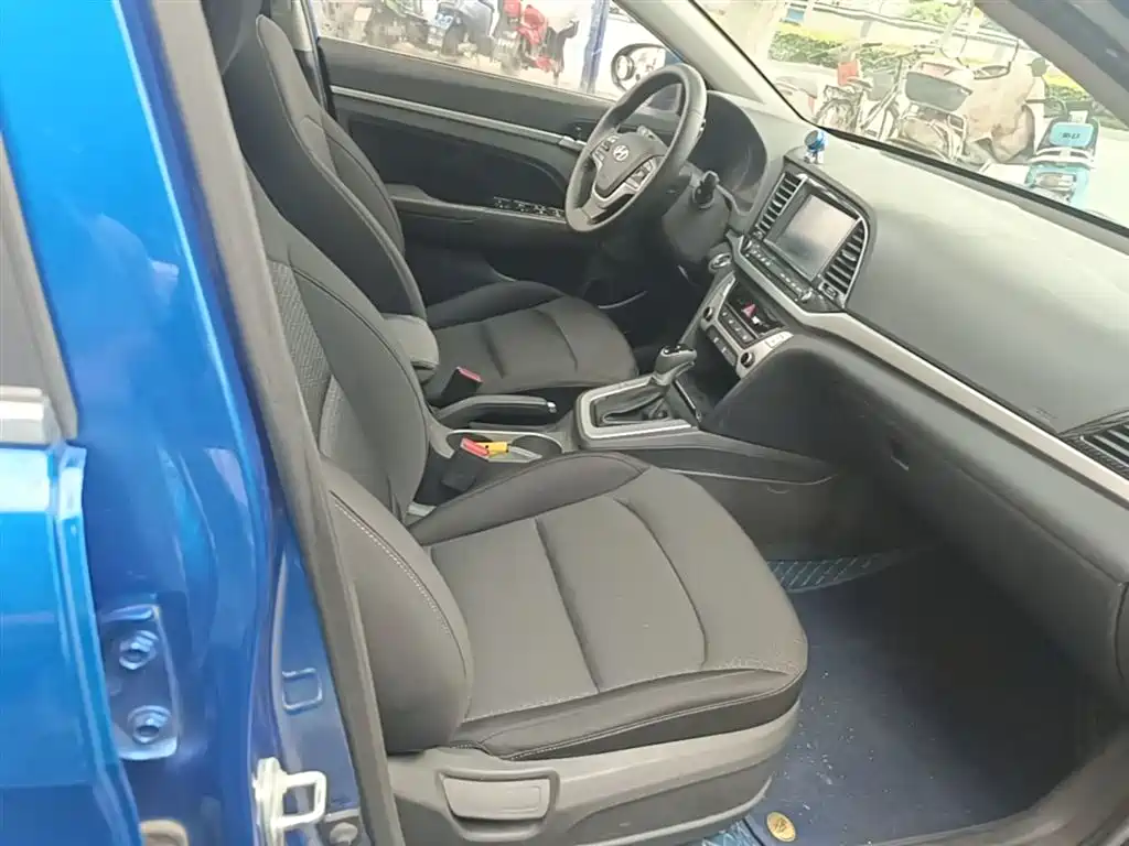 Hyundai Elantra 2016 Model 1.6L Automatic Smart Elite