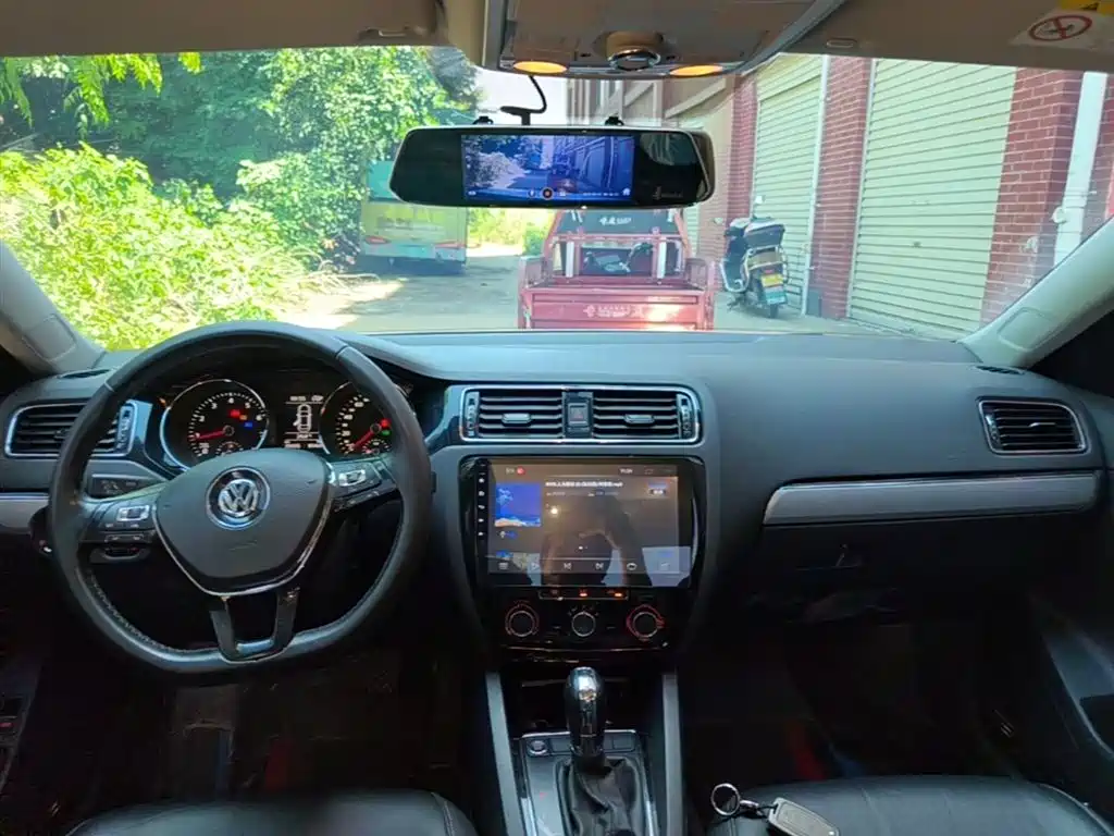 Volkswagen Sagitar 2018 280TSI DSG Spark Edition