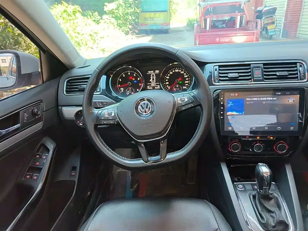 Volkswagen Sagitar 2018 280TSI DSG Spark Edition