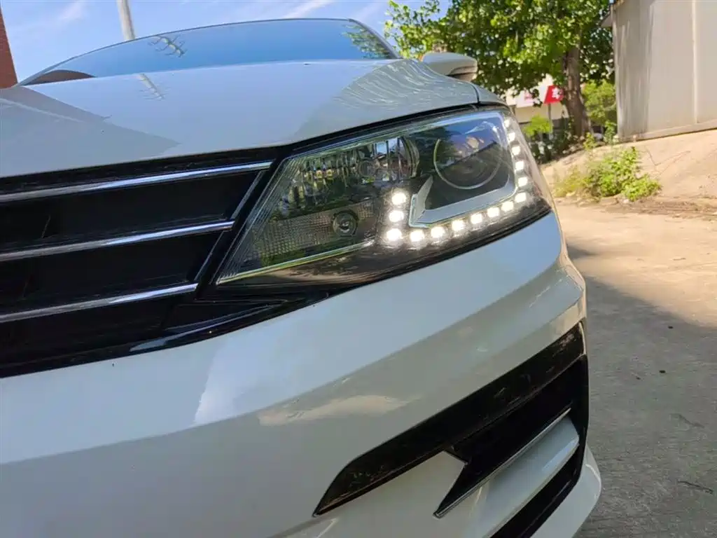 Volkswagen Sagitar 2018 280TSI DSG Spark Edition