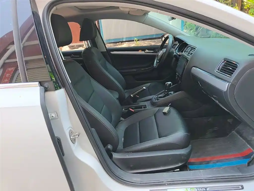 Volkswagen Sagitar 2018 280TSI DSG Spark Edition