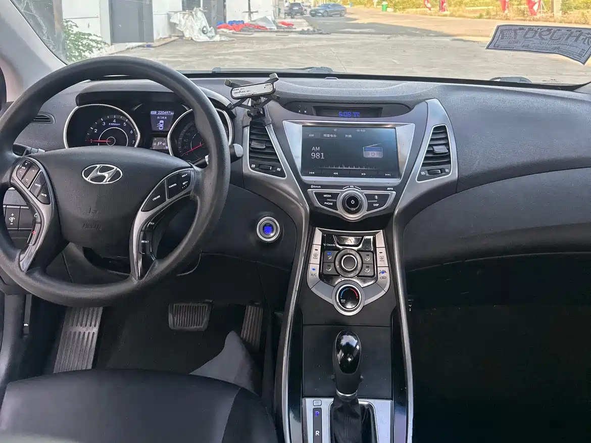 Hyundai Langdong 2016 1.6L Automatic Premium Edition