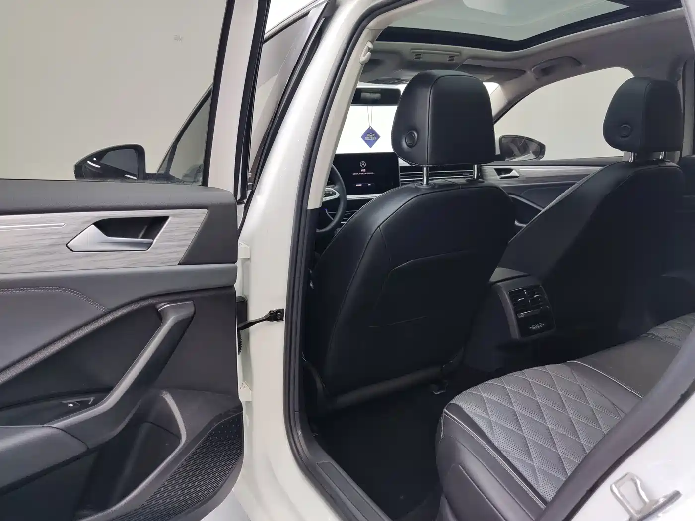 Volkswagen Sagitar 2023 280TSI DSG Beyond Lite
