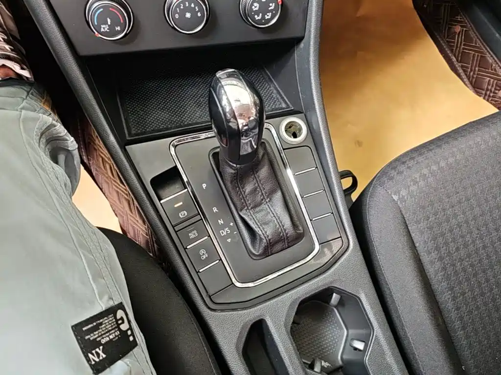 Volkswagen Bora 2020 1.5L Automatic Fashion