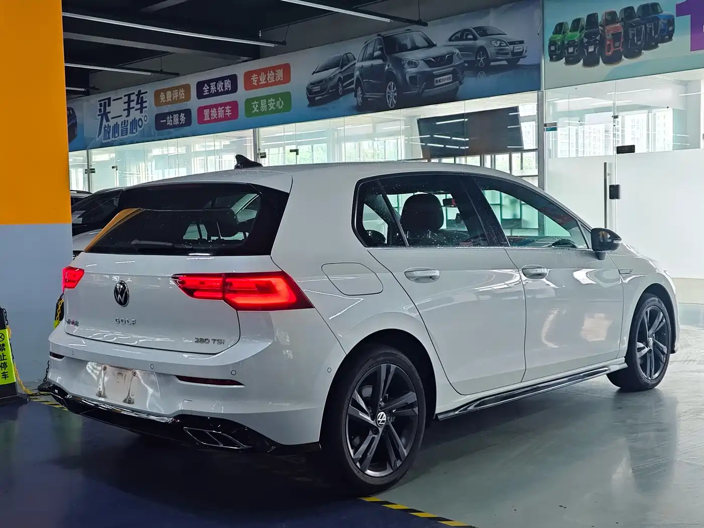 Volkswagen Golf 2023 280TSI DSG R-Line Lite