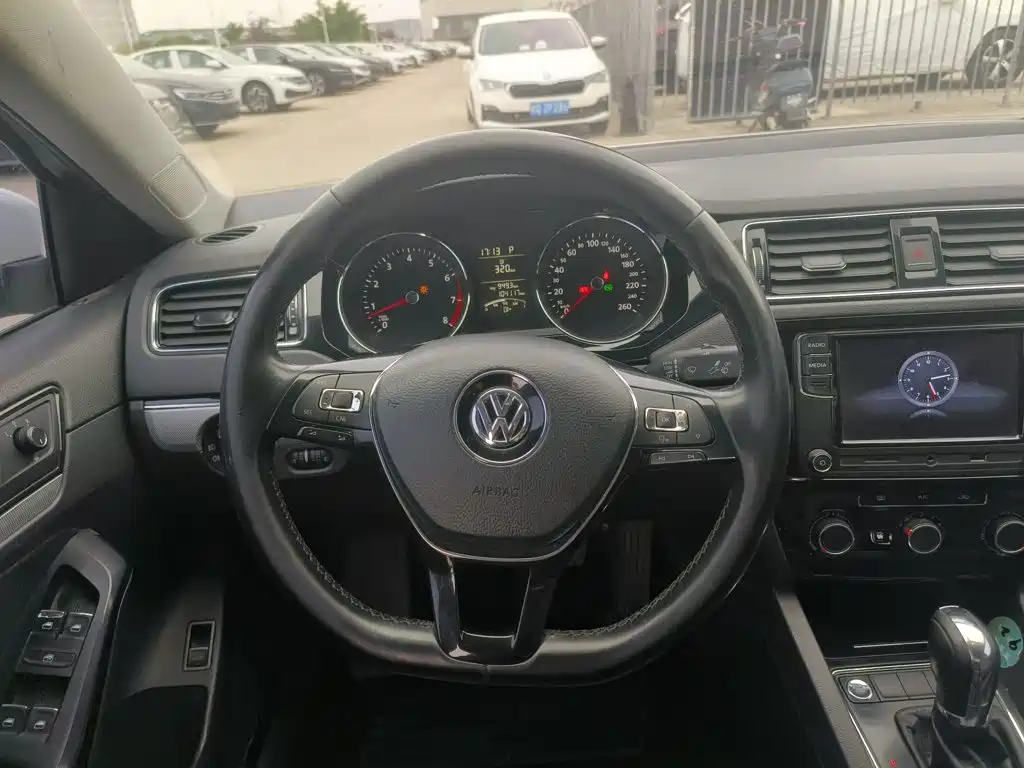 Volkswagen Sagitar 2018 1.6L Automatic Comfort