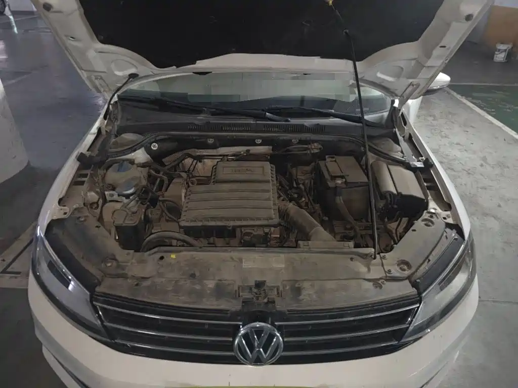 Volkswagen Sagitar 2018 1.6L Automatic Comfort