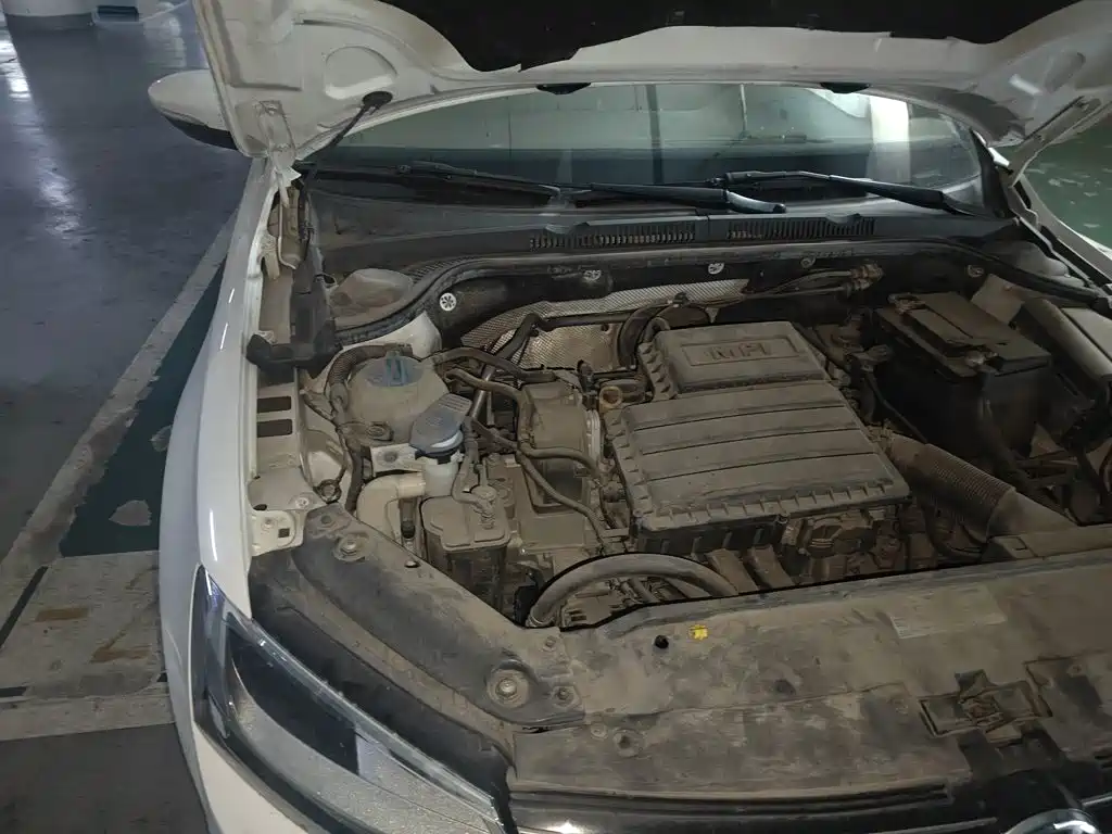 Volkswagen Sagitar 2018 1.6L Automatic Comfort