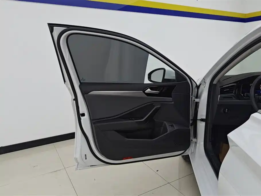Volkswagen Sagitar 2021 280TSI DSG Surpassing Edition