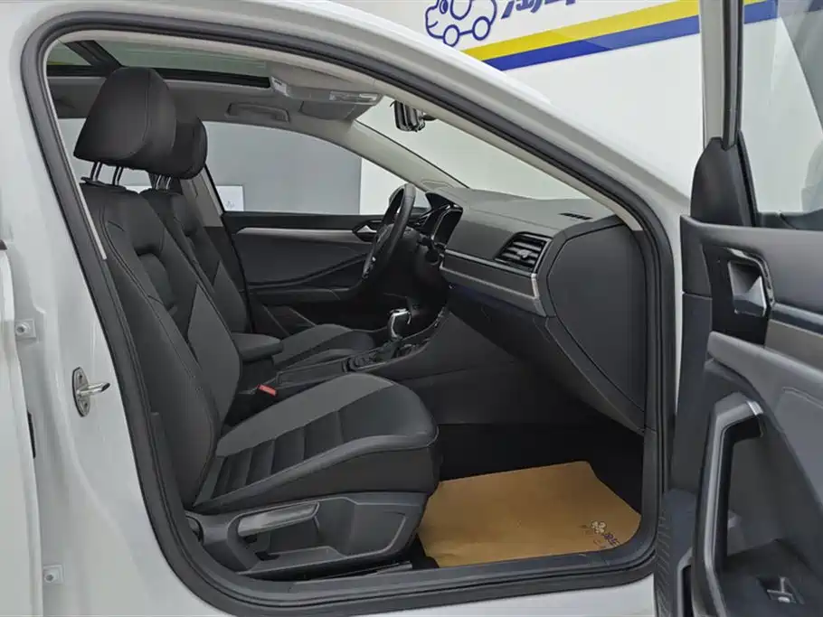 Volkswagen Sagitar 2021 280TSI DSG Surpassing Edition