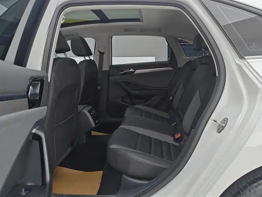 Volkswagen Sagitar 2021 280TSI DSG Surpassing Edition