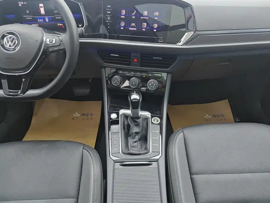 Volkswagen Sagitar 2021 280TSI DSG Surpassing Edition