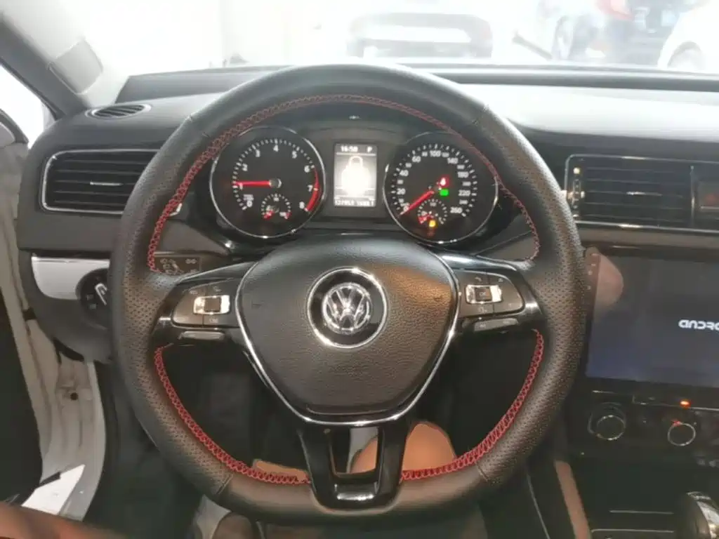 Volkswagen Sagitar 2018 280TSI DSG Comfort