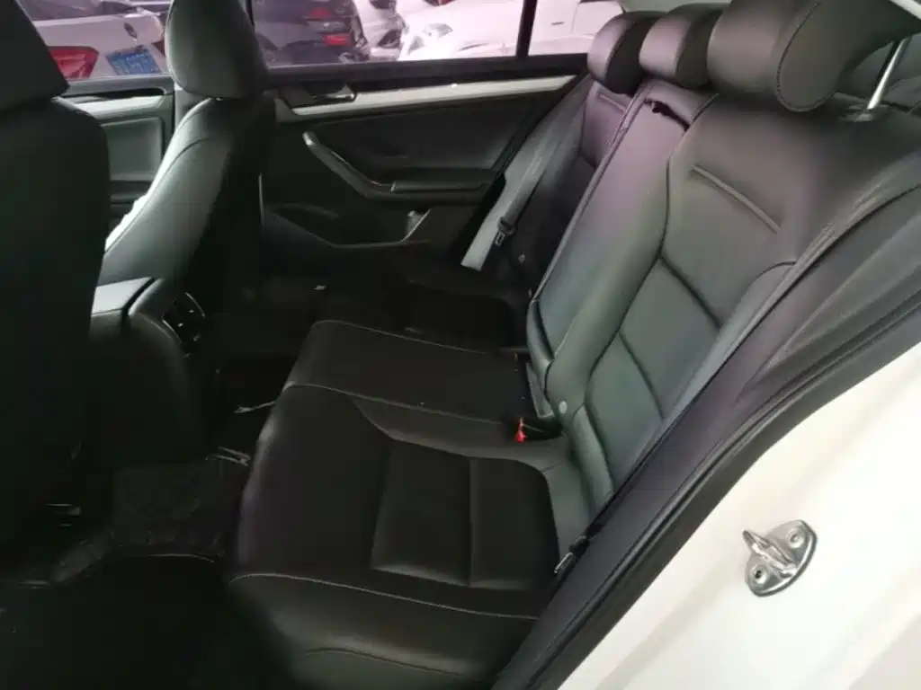 Volkswagen Sagitar 2018 280TSI DSG Comfort