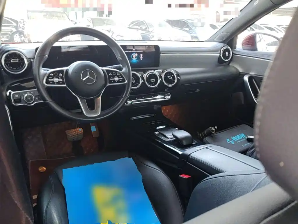 Mercedes-Benz Mercedes-Benz A-Class 2022 Facelift A 180 L Sport Sedan