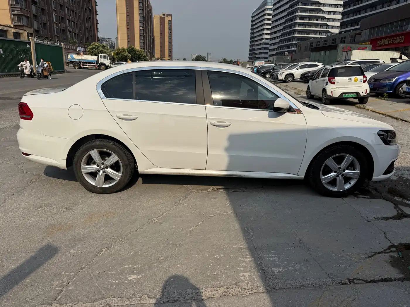 Volkswagen Lavida 2017 1.6L Automatic Trend Edition