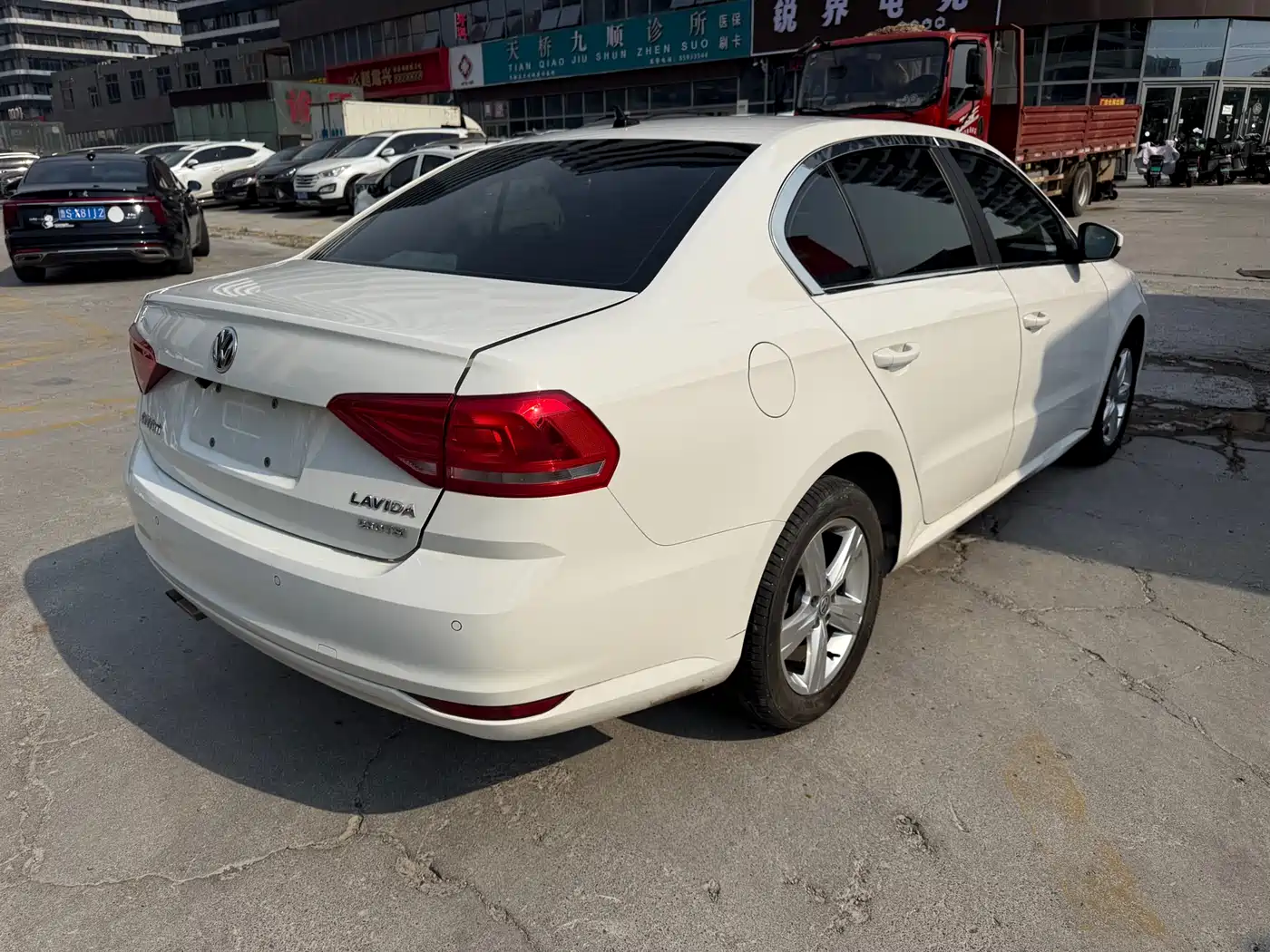 Volkswagen Lavida 2017 1.6L Automatic Trend Edition