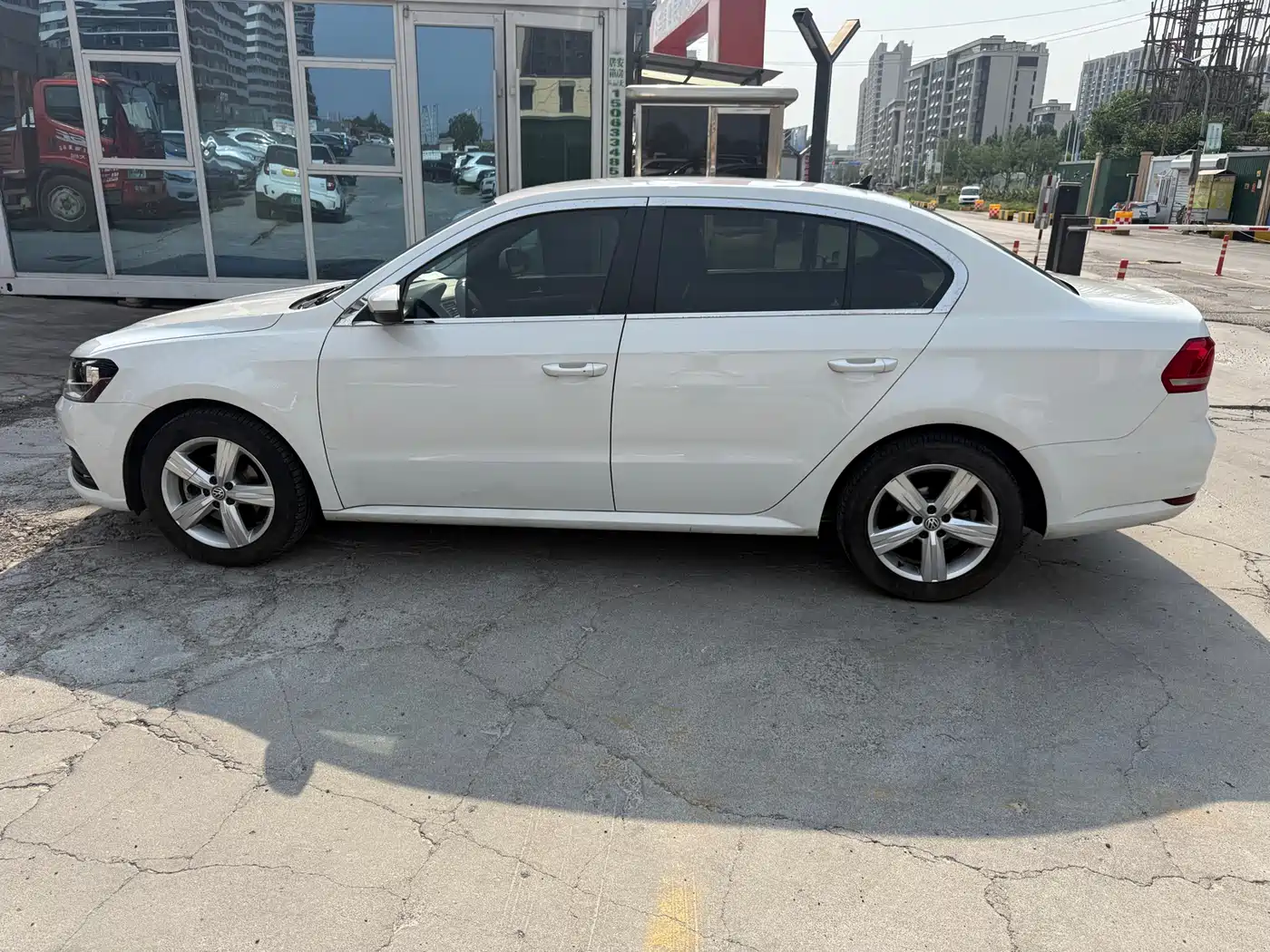 Volkswagen Lavida 2017 1.6L Automatic Trend Edition