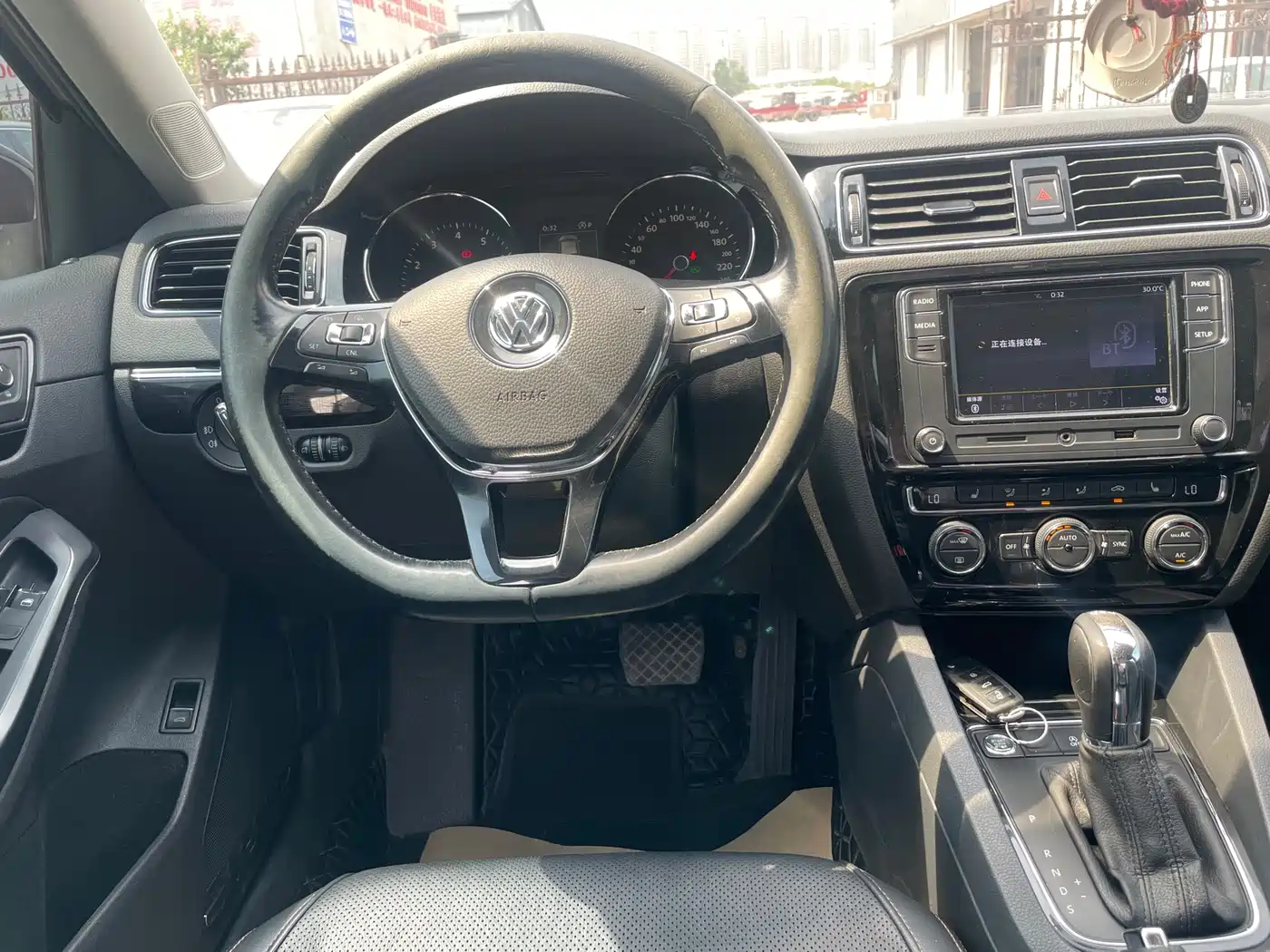 Volkswagen Sagitar 2018 280TSI DSG Luxury