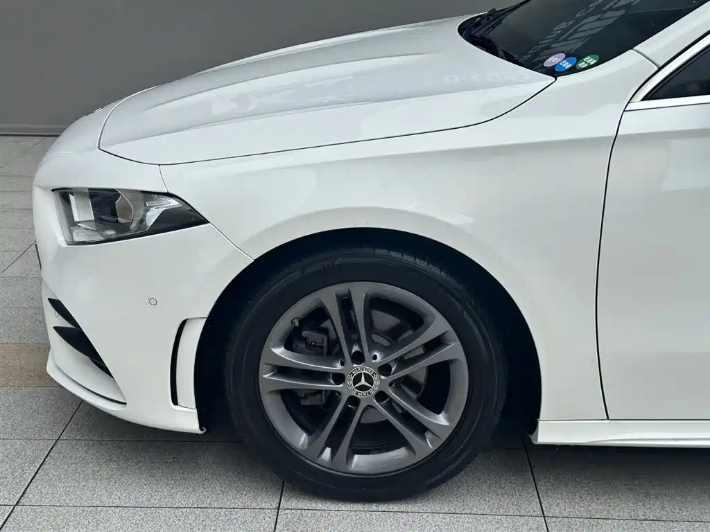 Mercedes-Benz Mercedes-Benz A-Class 2021 A 180 L Sports Sedan