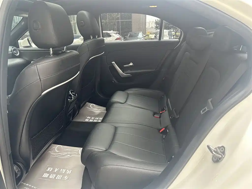 Mercedes-Benz Mercedes-Benz A-Class 2021 A 180 L Sports Sedan