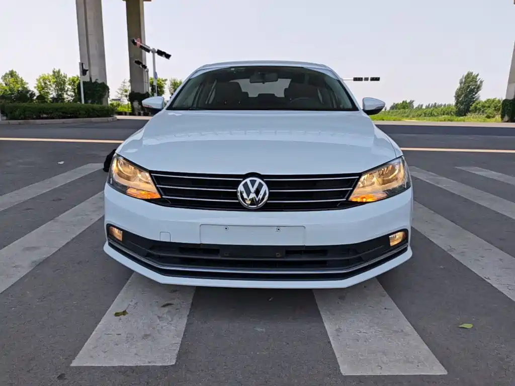 Volkswagen Sagitar 2015 230TSI Automatic Comfort