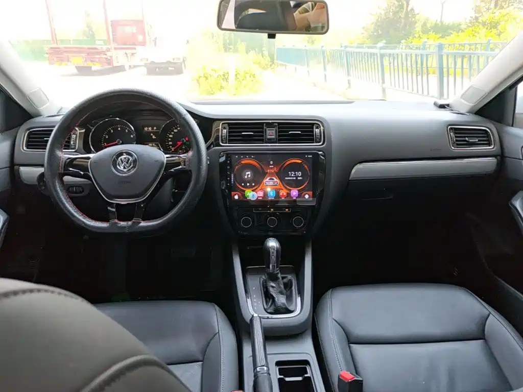 Volkswagen Sagitar 2015 230TSI Automatic Comfort