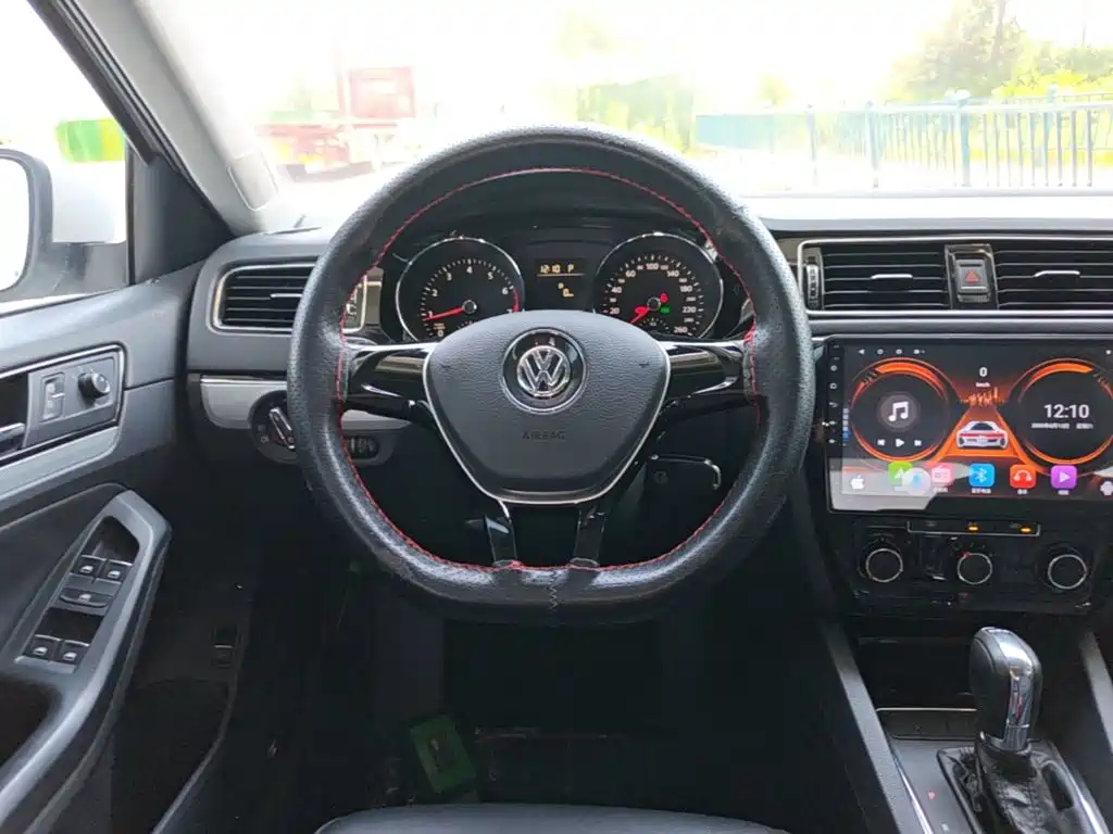 Volkswagen Sagitar 2015 230TSI Automatic Comfort