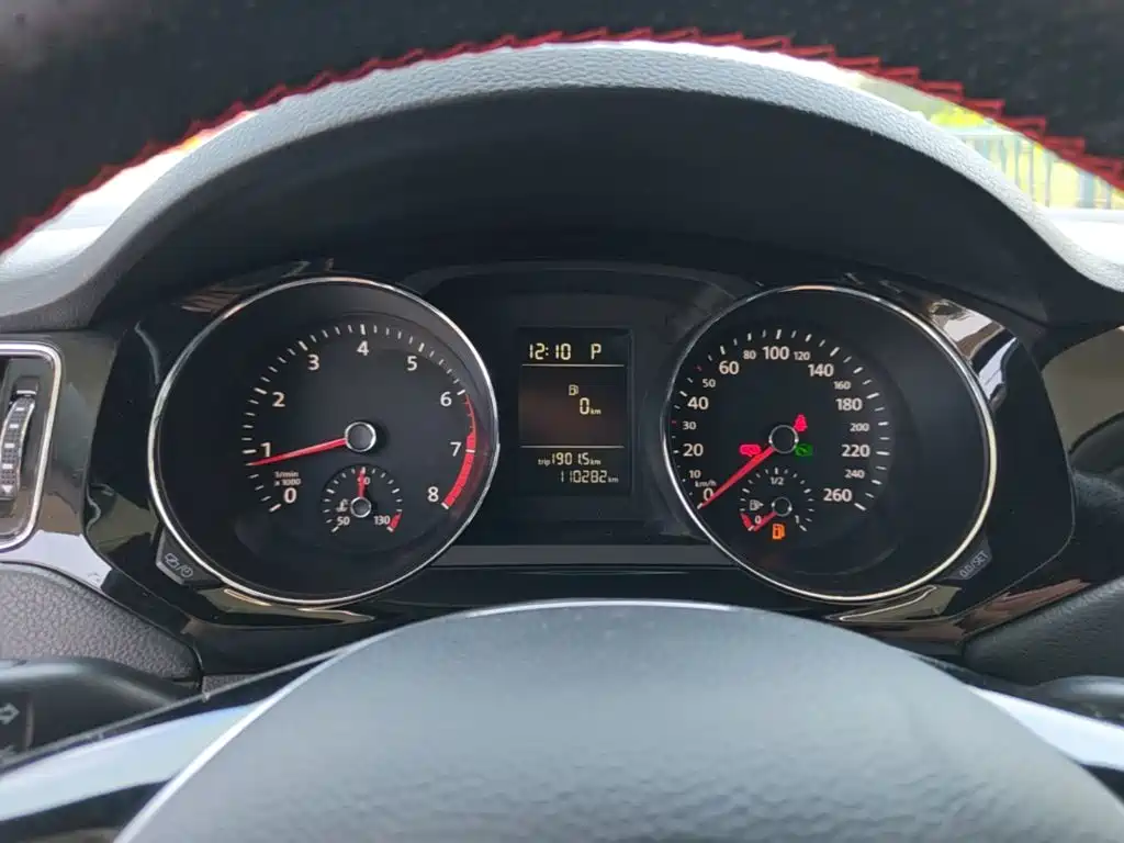 Volkswagen Sagitar 2015 230TSI Automatic Comfort