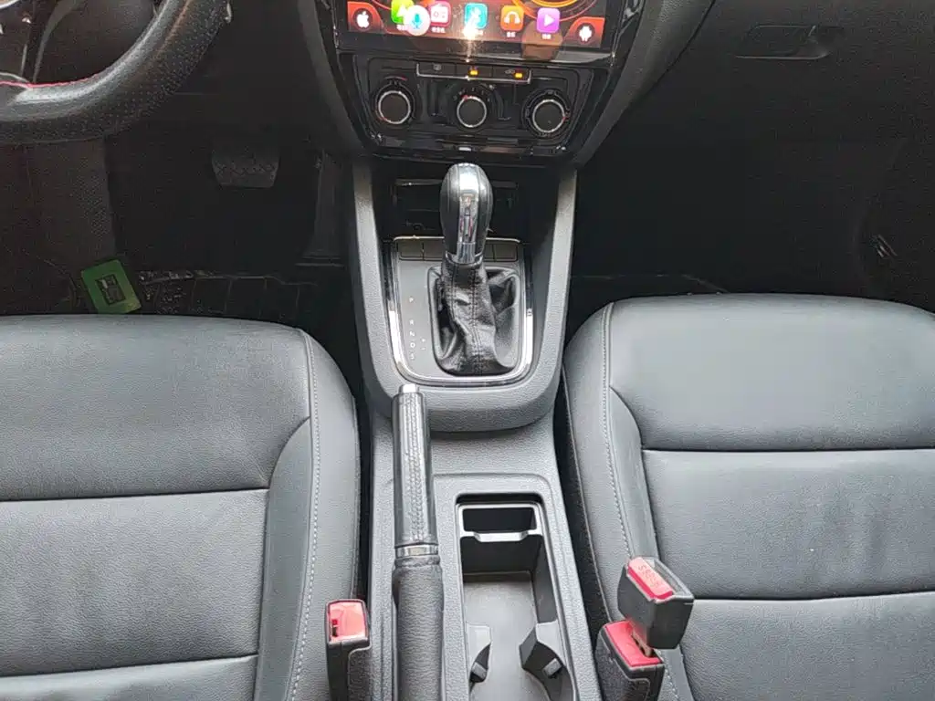 Volkswagen Sagitar 2015 230TSI Automatic Comfort