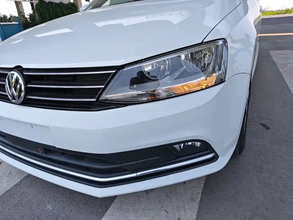 Volkswagen Sagitar 2015 230TSI Automatic Comfort