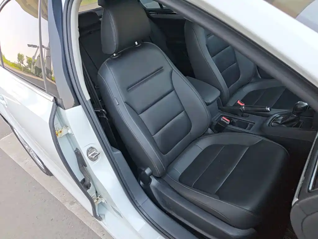 Volkswagen Sagitar 2015 230TSI Automatic Comfort