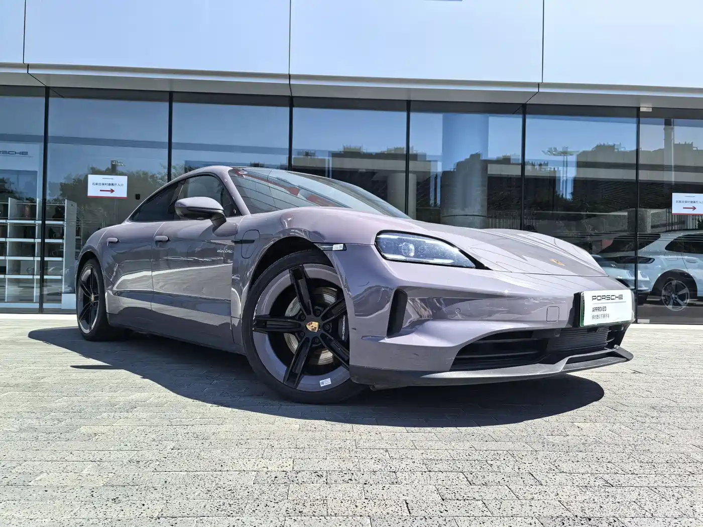 Porsche Taycan 2025 Taycan