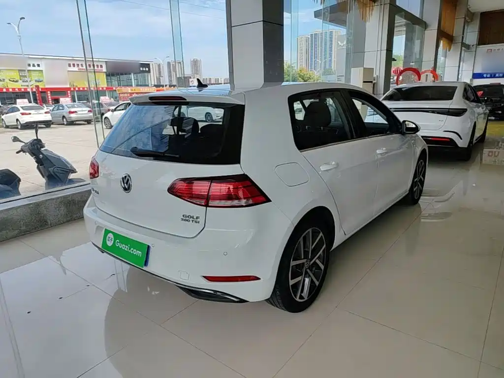 Volkswagen Golf 2020 Beloved Edition 280TSI DSG Comfort