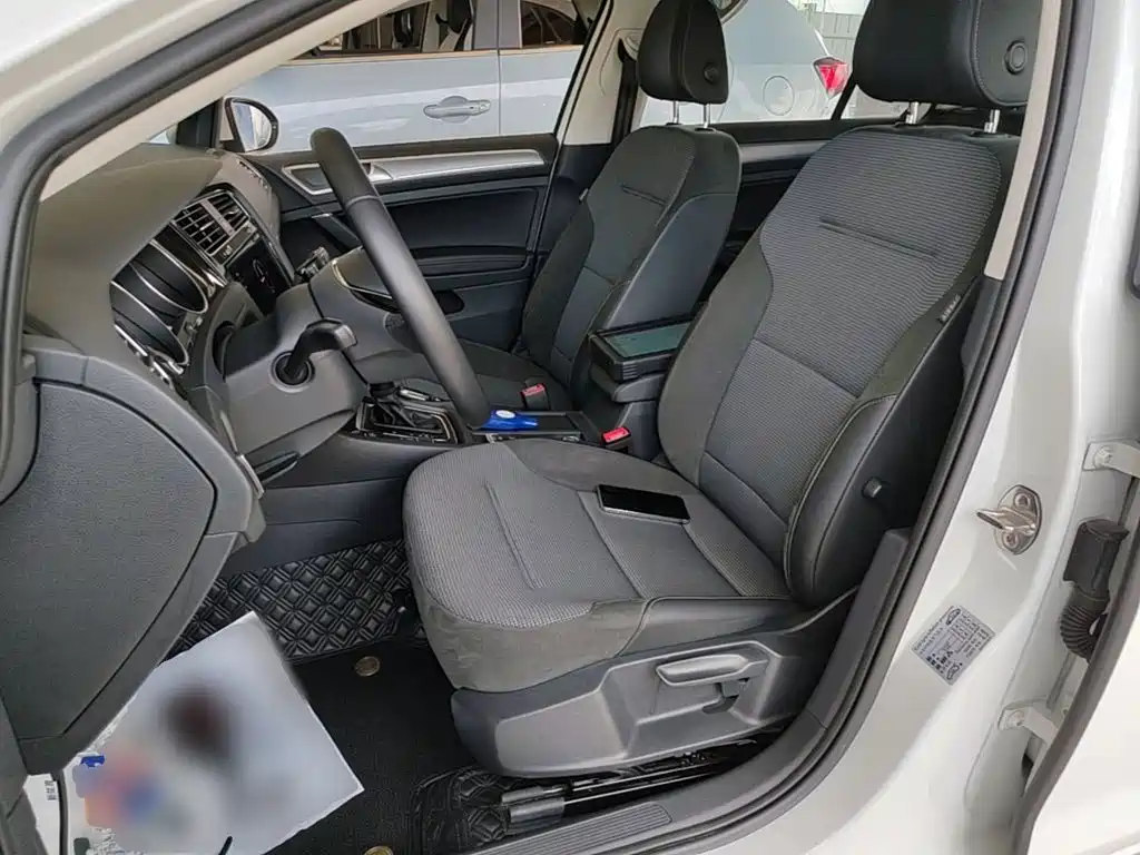 Volkswagen Golf 2020 Beloved Edition 280TSI DSG Comfort