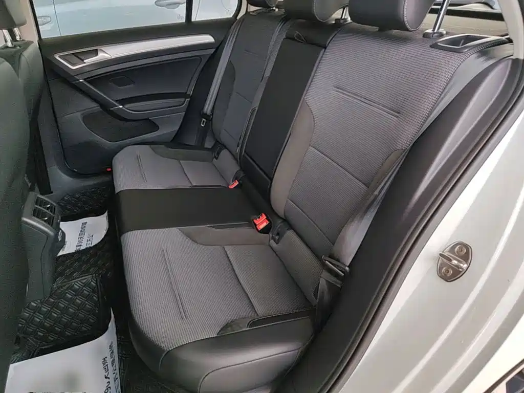 Volkswagen Golf 2020 Beloved Edition 280TSI DSG Comfort