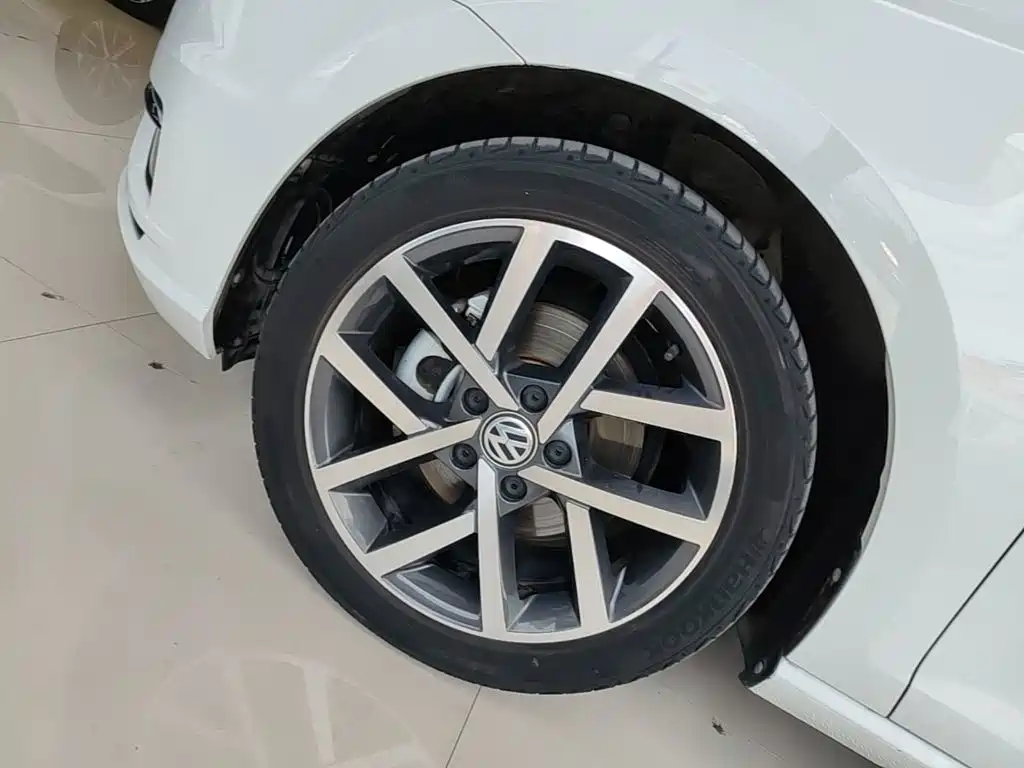 Volkswagen Golf 2020 Beloved Edition 280TSI DSG Comfort