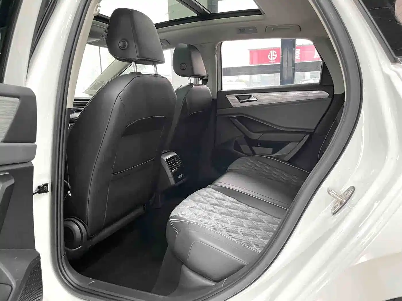 Volkswagen Sagitar 2023 280TSI DSG Beyond Lite