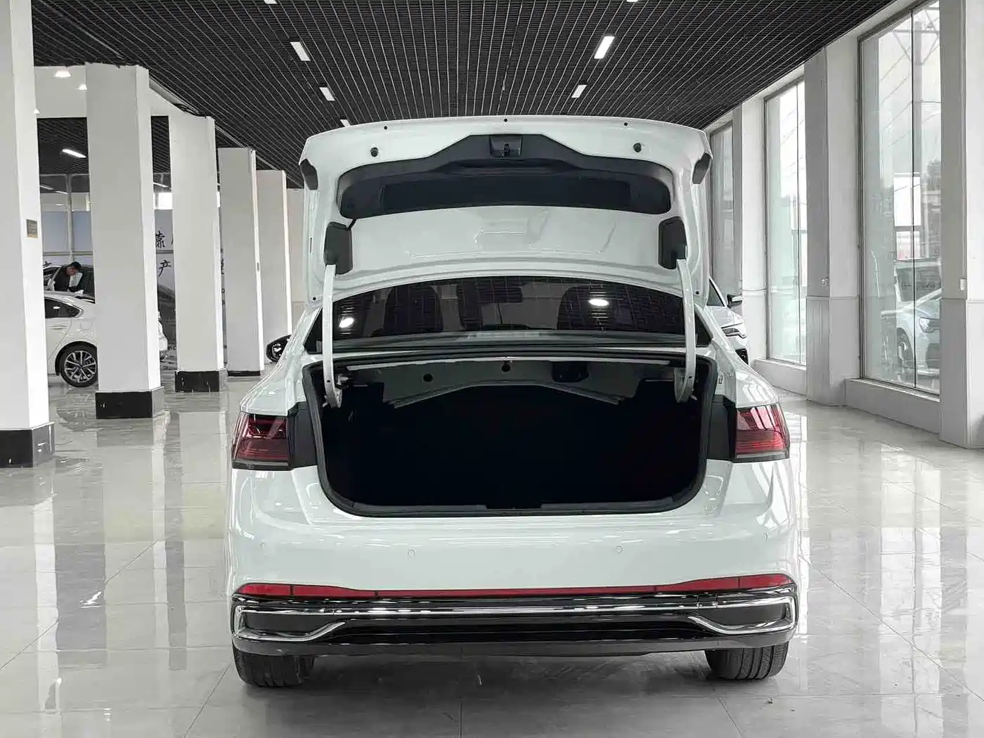 Volkswagen Sagitar 2023 280TSI DSG Beyond Lite