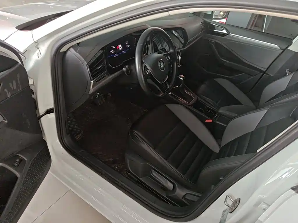 Volkswagen Sagitar 2022 280TSI DSG Surpassing Edition