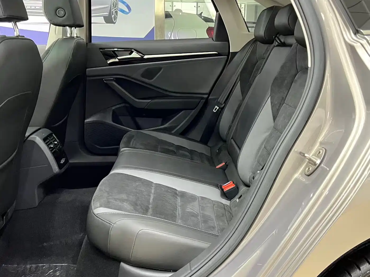 Volkswagen Sagitar 2022 280TSI DSG Excellence Edition
