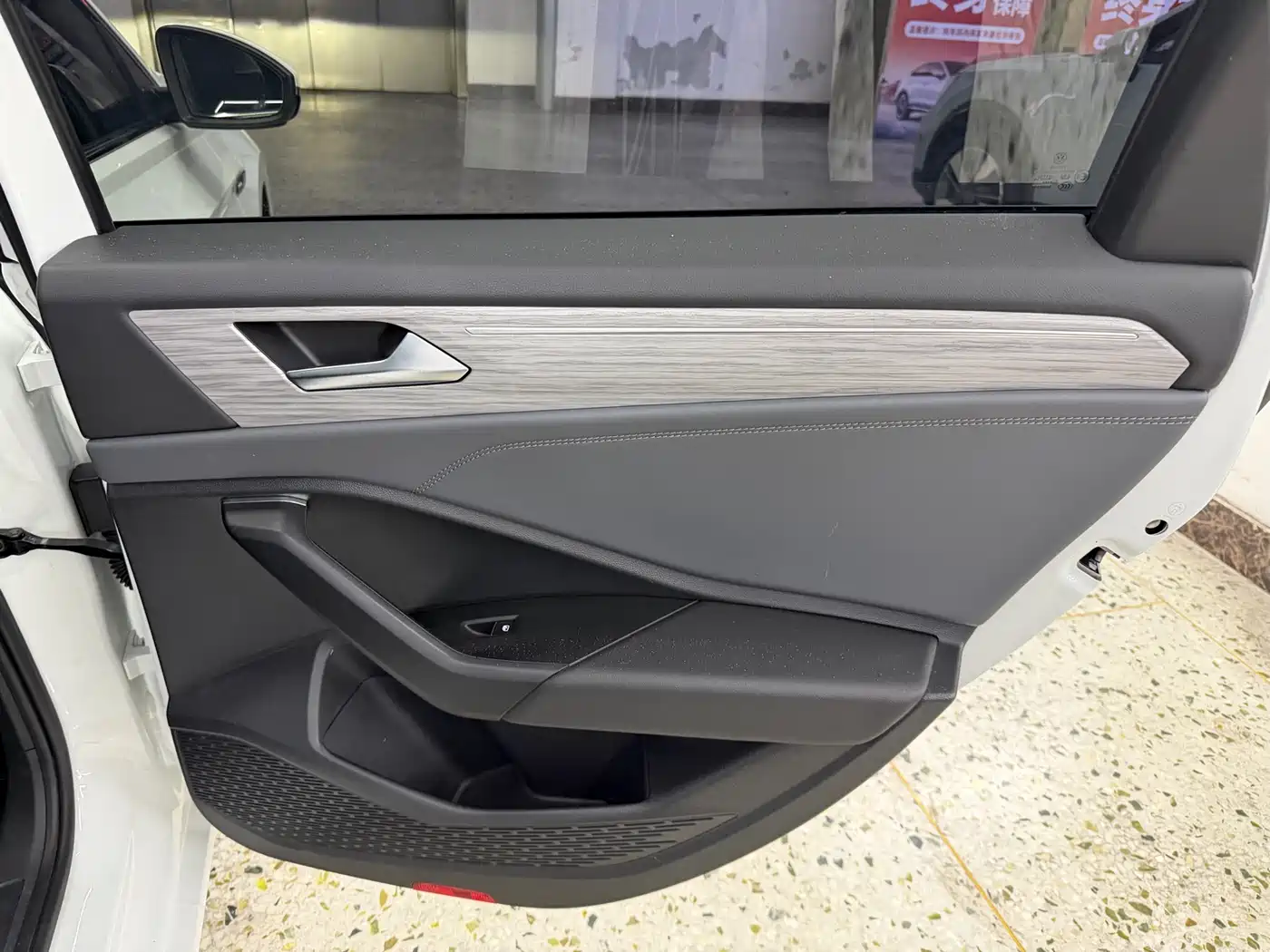 Volkswagen Sagitar 2023 Model Year 280TSI DSG Surpass Edition