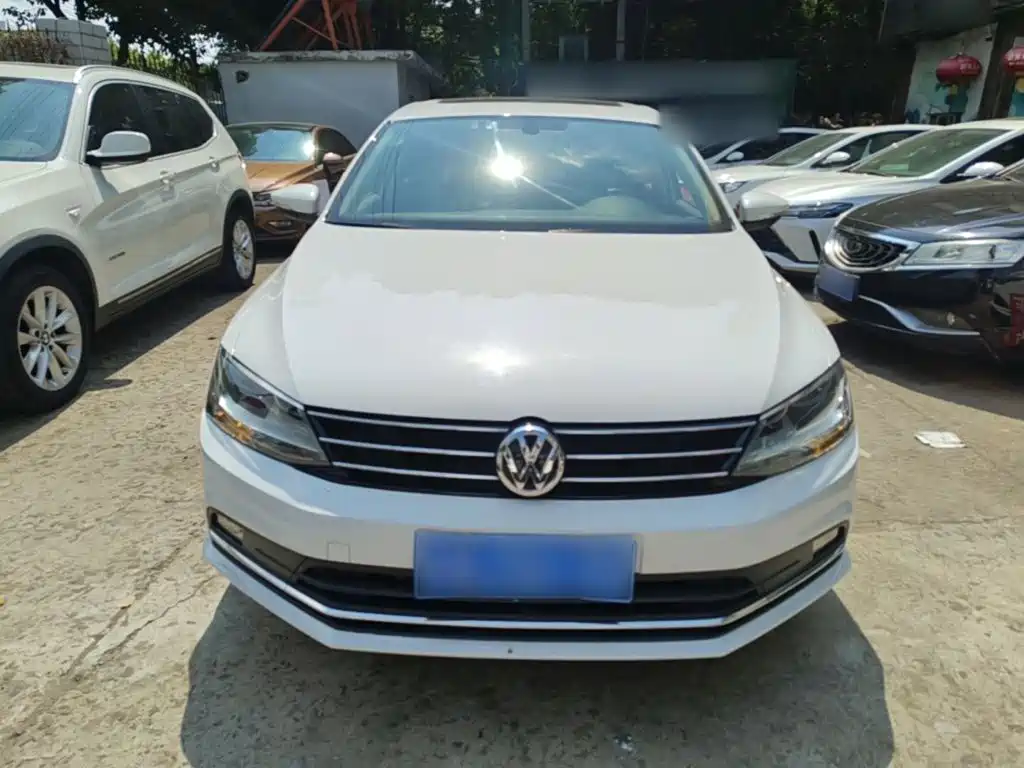 Volkswagen Sagitar 2018 1.6L Automatic Comfort